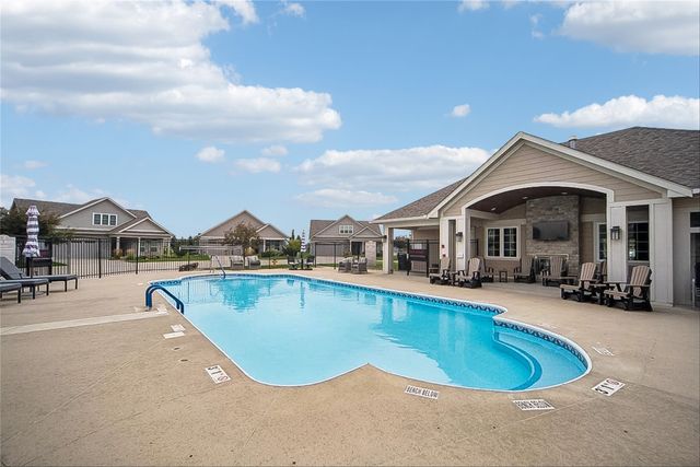 3813 NW Linwood Lane, Ankeny, IA 50023