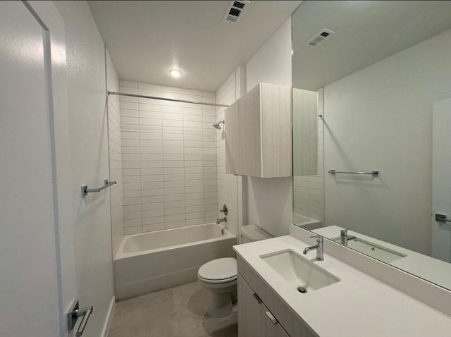 4802 S Congress Ave 118, Austin, TX 78745