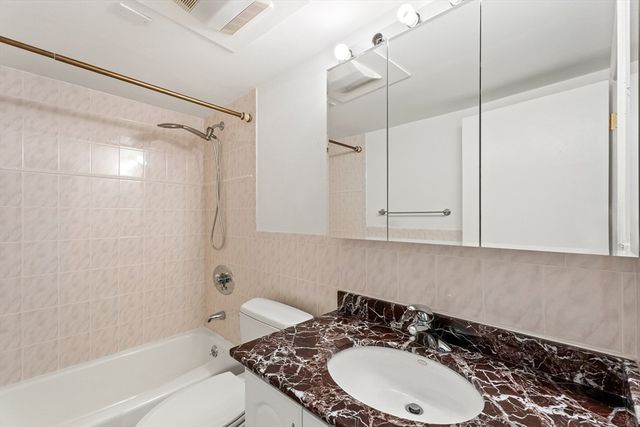10 Williams Street 20, Watertown, MA 02472