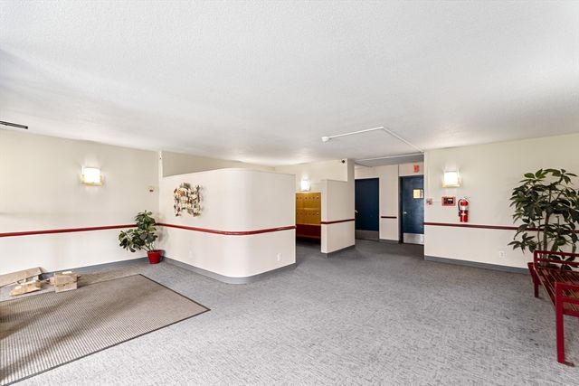 10 Williams Street 20, Watertown, MA 02472