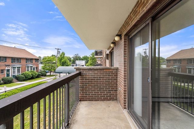 10 Williams Street 20, Watertown, MA 02472