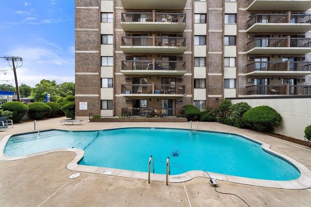 10 Williams Street 20, Watertown, MA 02472