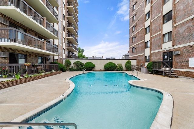 10 Williams Street 20, Watertown, MA 02472