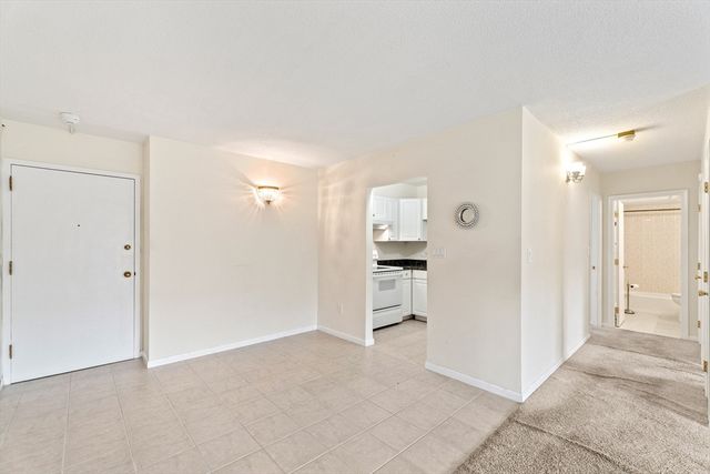 10 Williams Street 20, Watertown, MA 02472
