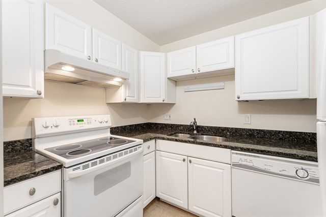 10 Williams Street 20, Watertown, MA 02472