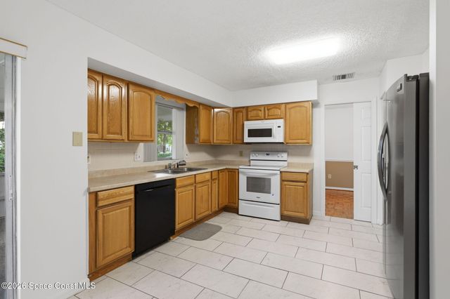 1825 Brookside Street NE, Palm Bay, FL 32907