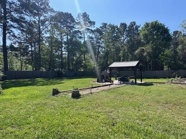 320 County Road 2282, Cleveland, TX 77327