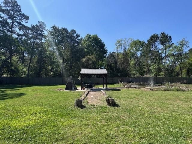 320 County Road 2282, Cleveland, TX 77327
