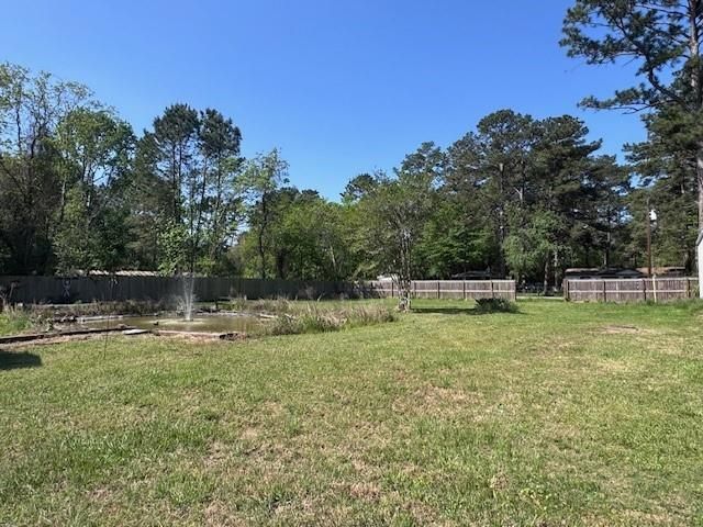 320 County Road 2282, Cleveland, TX 77327