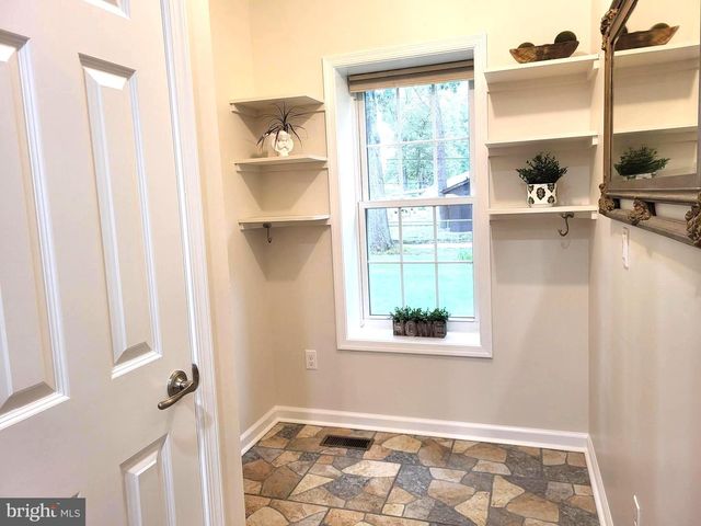 328 OAKDALE RD, Pasadena, MD 21122
