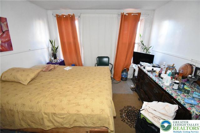 22 Raspberry Street, Easton, PA 18042