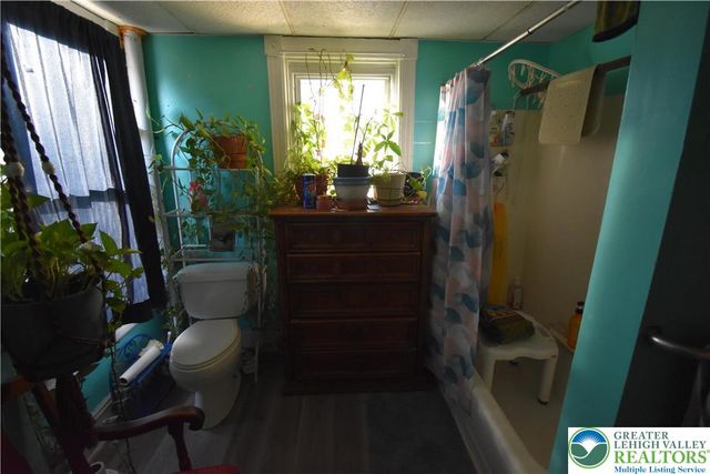 22 Raspberry Street, Easton, PA 18042