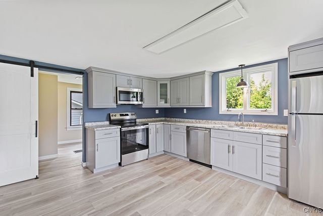81 East 10th Street, Oswego, NY 13126