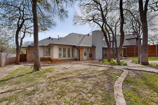 1405 Briar Drive, Bedford, TX 76022