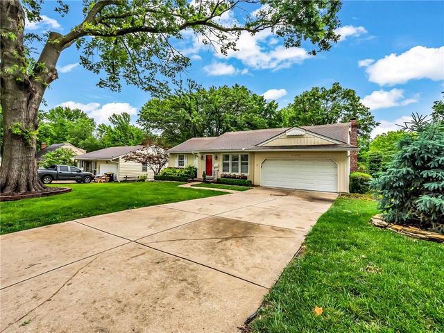 409 East 108th Terrace 108 Terrace, Kansas City, MO 64131