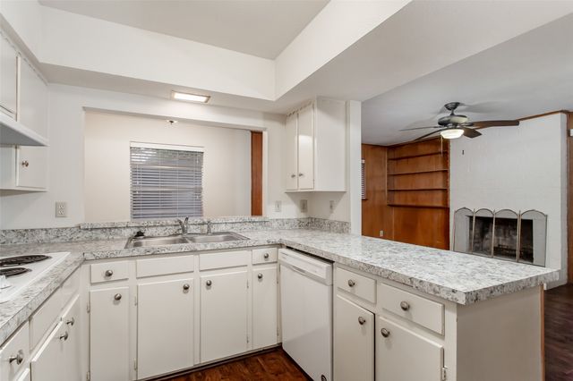 7544 Brentcove Circle, Dallas, TX 75214