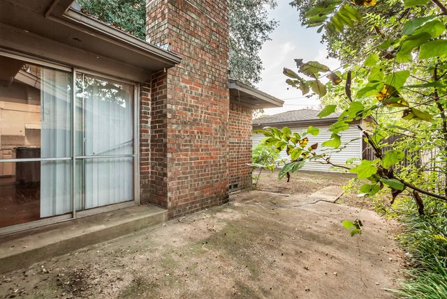 7544 Brentcove Circle, Dallas, TX 75214