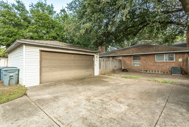 7544 Brentcove Circle, Dallas, TX 75214