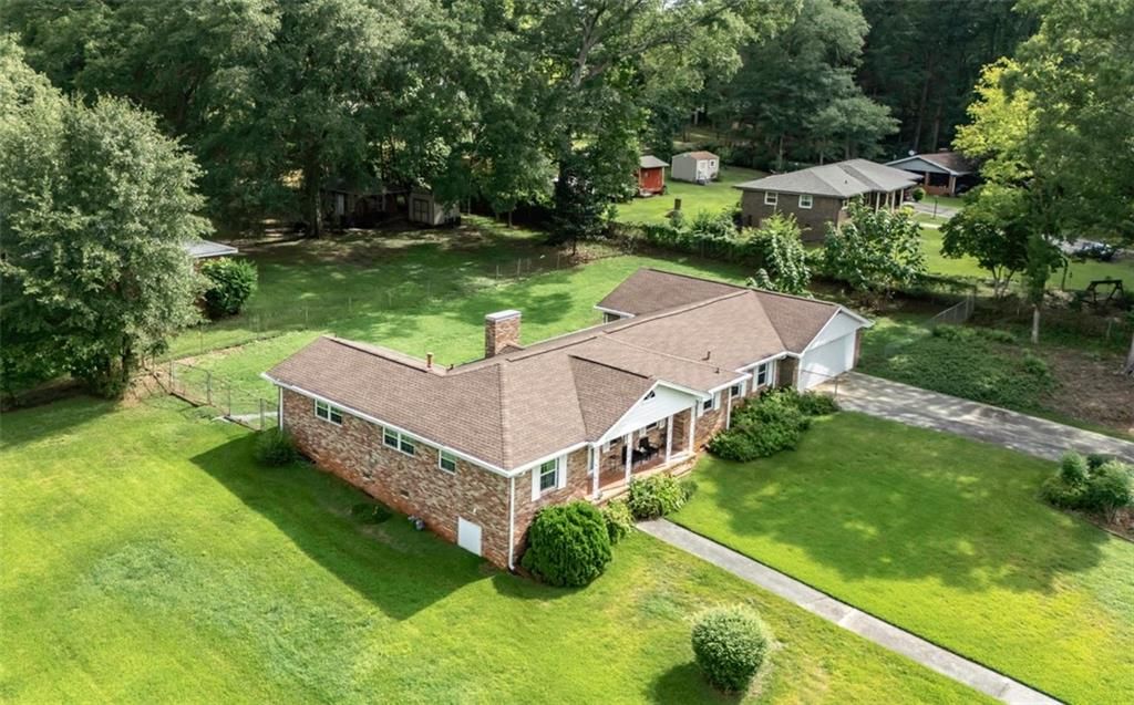 4045 COMPTON Circle, Powder Springs, GA 30127