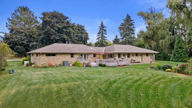 W220N5459 Town Line ROAD, Sussex, WI 53089