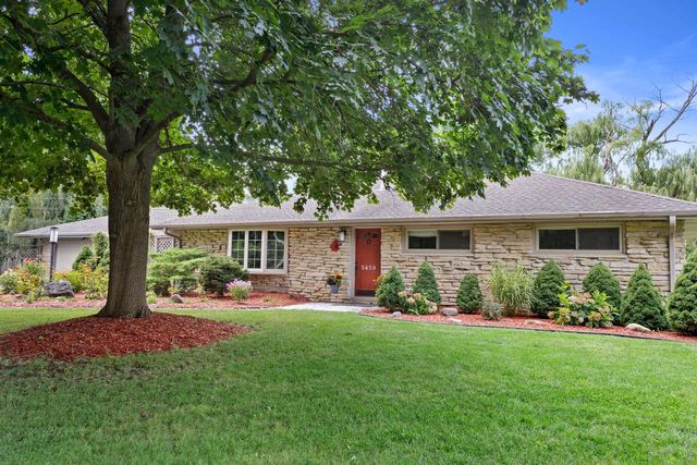 W220N5459 Town Line ROAD, Sussex, WI 53089