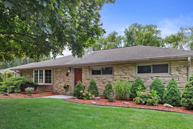 W220N5459 Town Line ROAD, Sussex, WI 53089