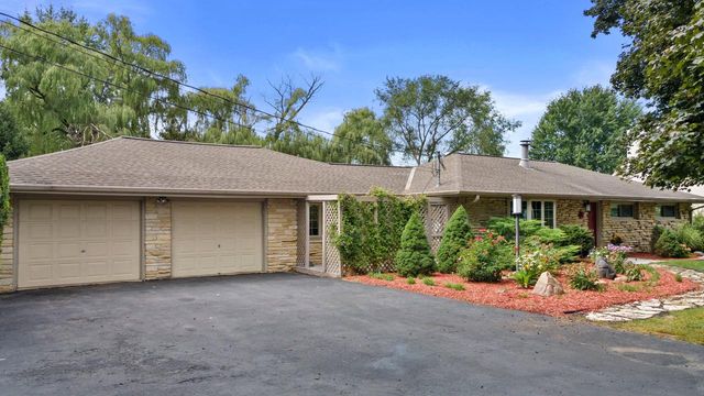 W220N5459 Town Line ROAD, Sussex, WI 53089