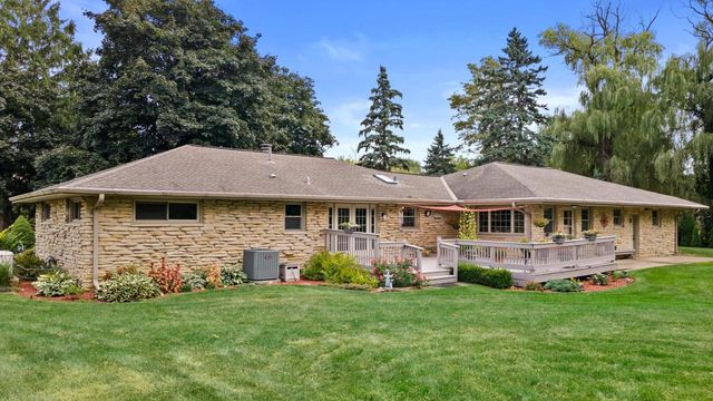 W220N5459 Town Line ROAD, Sussex, WI 53089