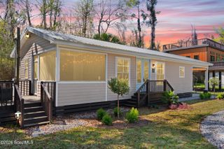 1076 Blue N Hall Road, Darien, GA 31305