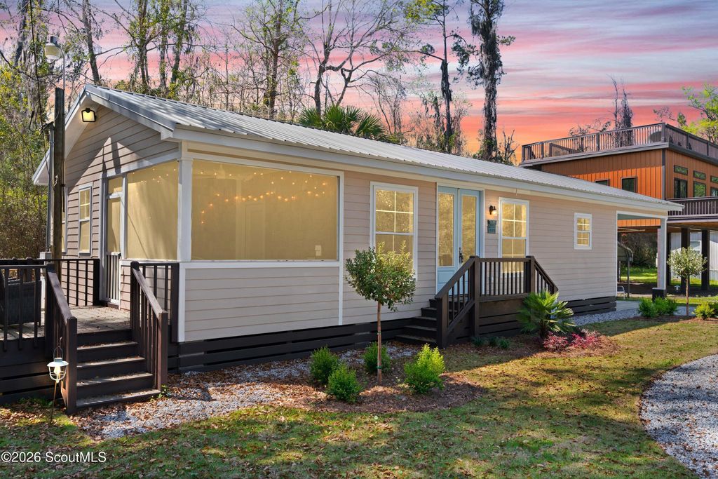 1076 Blue N Hall Road, Darien, GA 31305