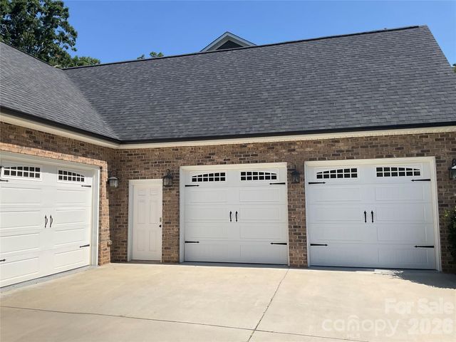 135 Blossom Hill Road, Lincolnton, NC 28092