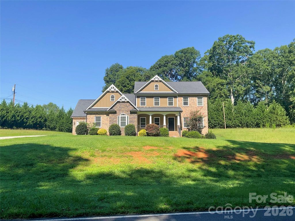 135 Blossom Hill Road, Lincolnton, NC 28092