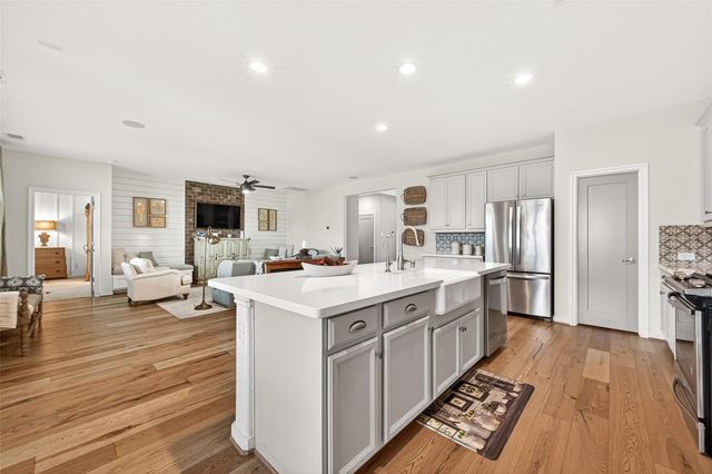 26102 Lazywaters Drive, Richmond, TX 77406