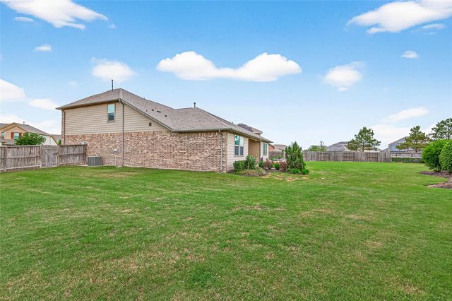 26102 Lazywaters Drive, Richmond, TX 77406
