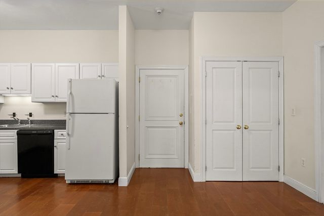 7 Main Street 102, Brockton, MA 02301