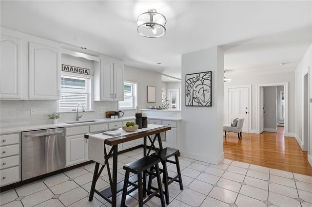 179 Transit Street 2, Providence, RI 02906