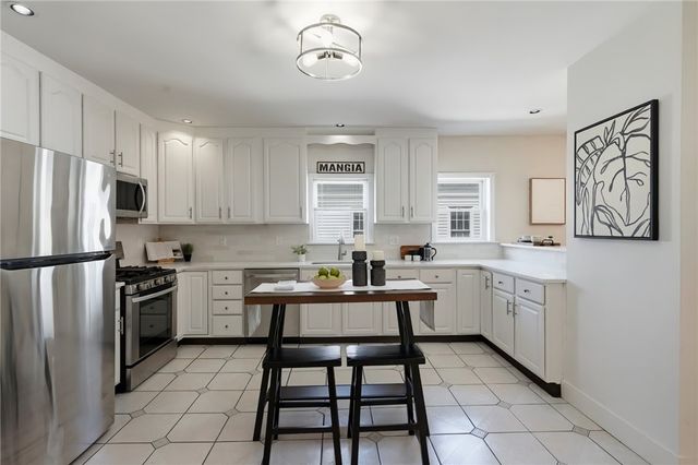 179 Transit Street 2, Providence, RI 02906