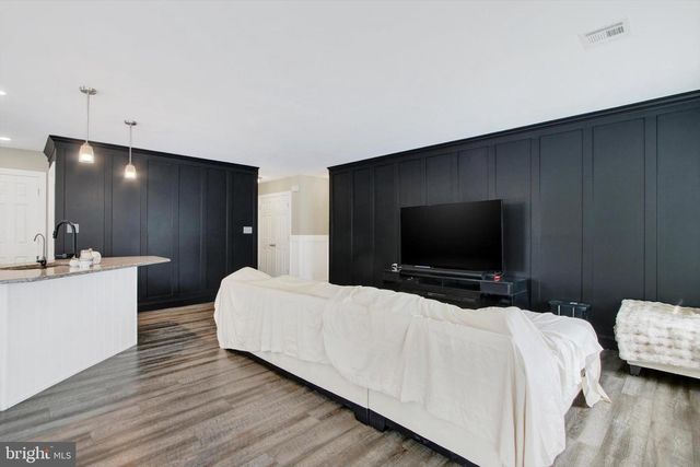 303 NORMANDY LN, Dillsburg, PA 17019