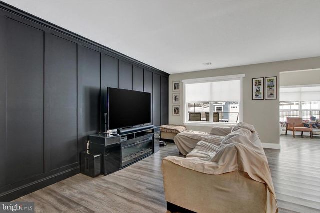 303 NORMANDY LN, Dillsburg, PA 17019