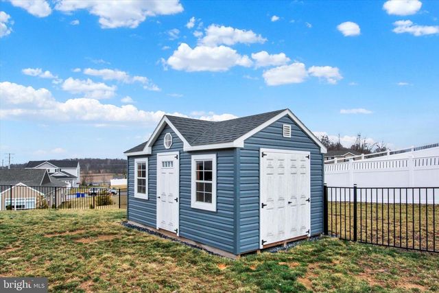 303 NORMANDY LN, Dillsburg, PA 17019