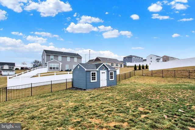 303 NORMANDY LN, Dillsburg, PA 17019