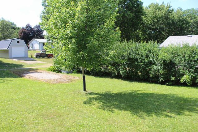 811 Beck Street, Charles City, IA 50616