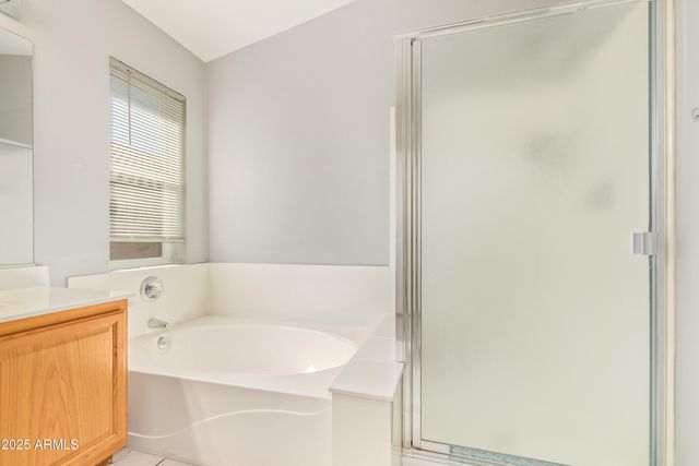 3935 W CHARTER OAK Road, Phoenix, AZ 85029