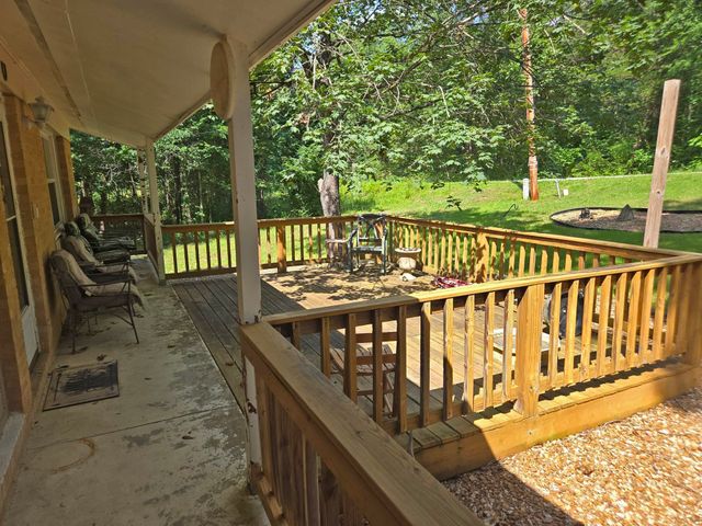 31 Chacoto Drive, Cherokee Village, AR 72529