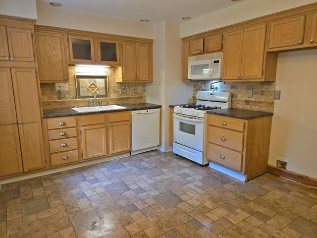 31 Chacoto Drive, Cherokee Village, AR 72529