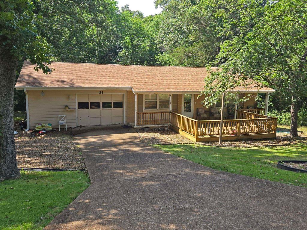 31 Chacoto Drive, Cherokee Village, AR 72529