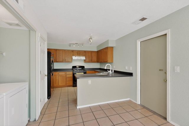 7709 Pinewood Drive NW, Albuquerque, NM 87120
