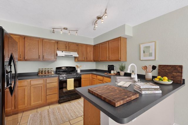 7709 Pinewood Drive NW, Albuquerque, NM 87120