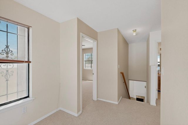 7709 Pinewood Drive NW, Albuquerque, NM 87120