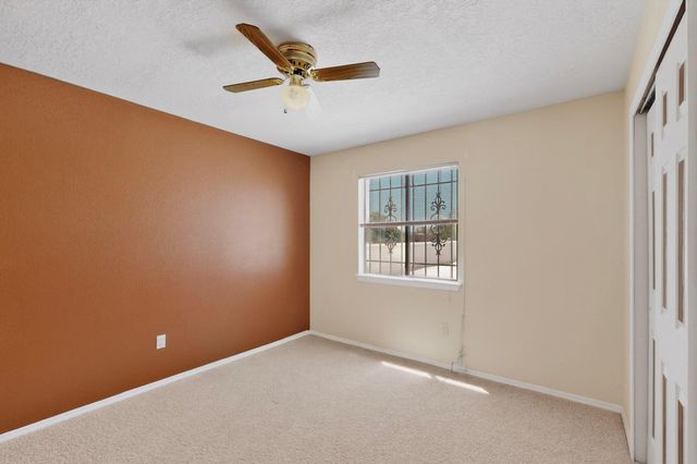 7709 Pinewood Drive NW, Albuquerque, NM 87120